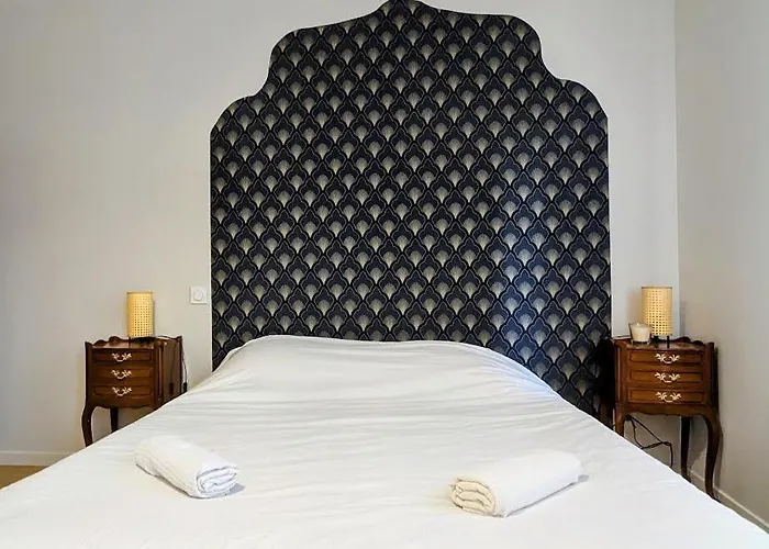Lejlighed Le Riad, Sauna & Jacuzzi Riorges